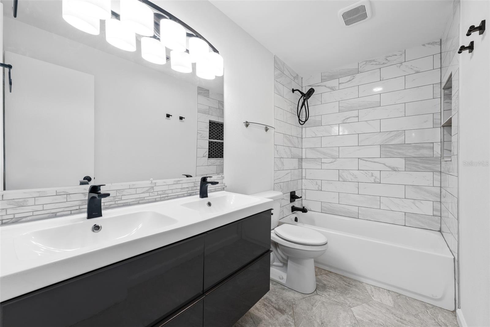 FAIR OAKS SOUTH ONE A CONDOMIN - Residential