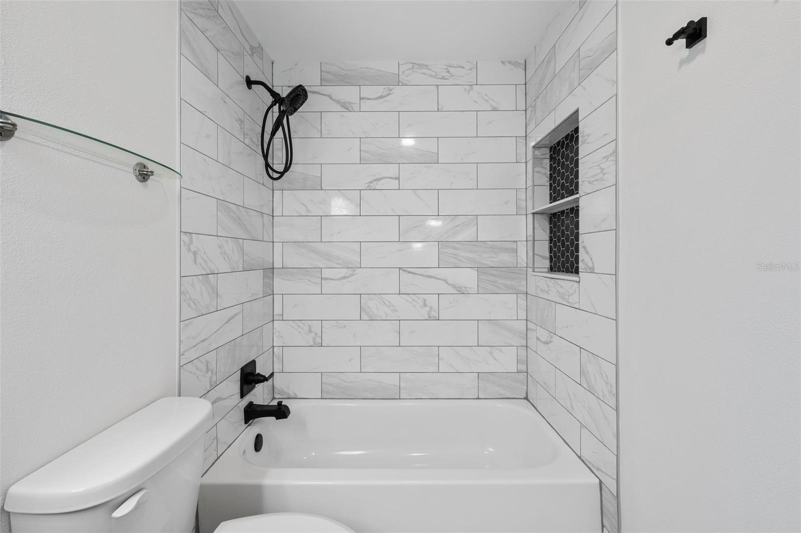 FAIR OAKS SOUTH ONE A CONDOMIN - Residential