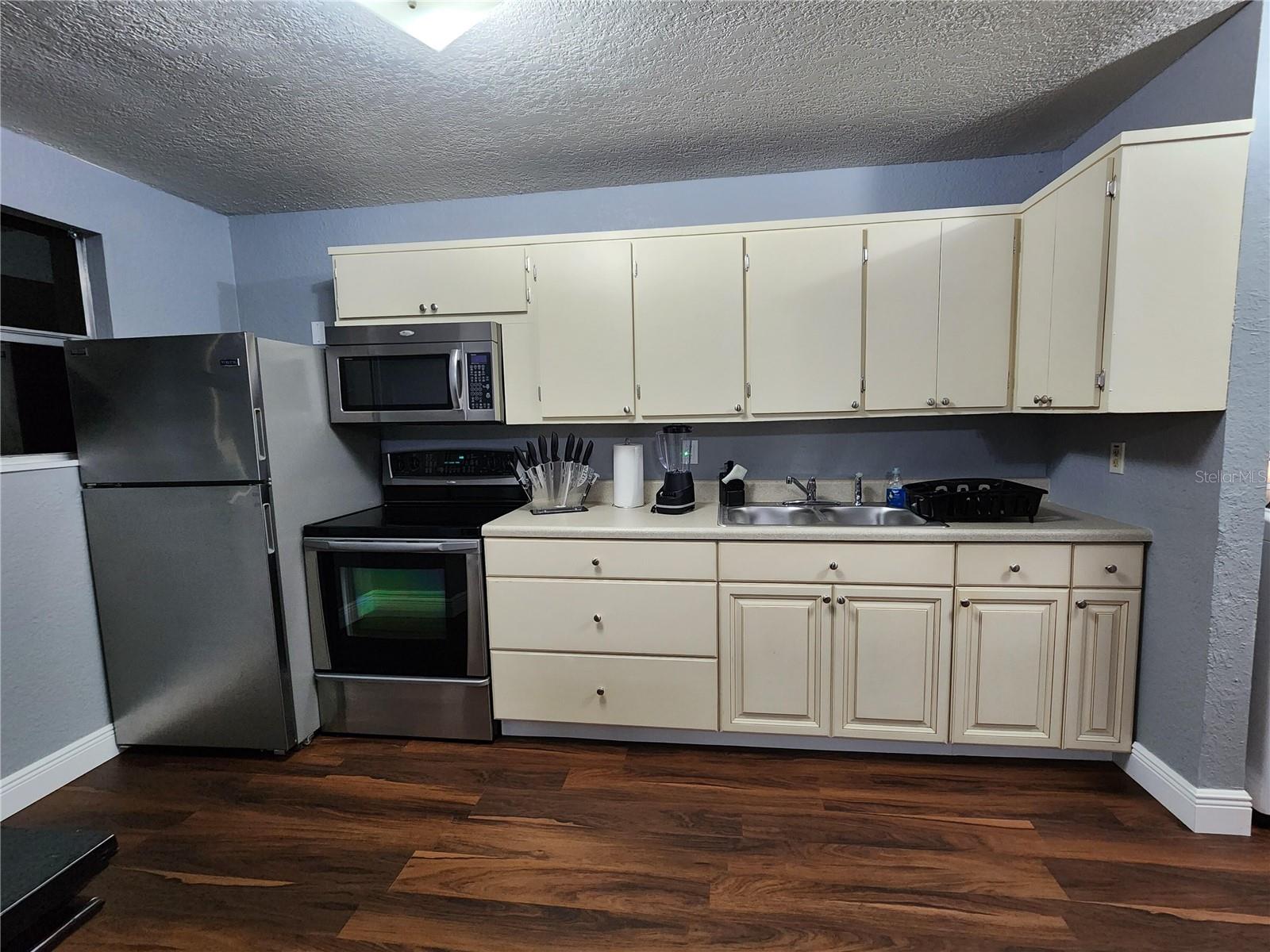 BOWYERS SUB - Residential Income