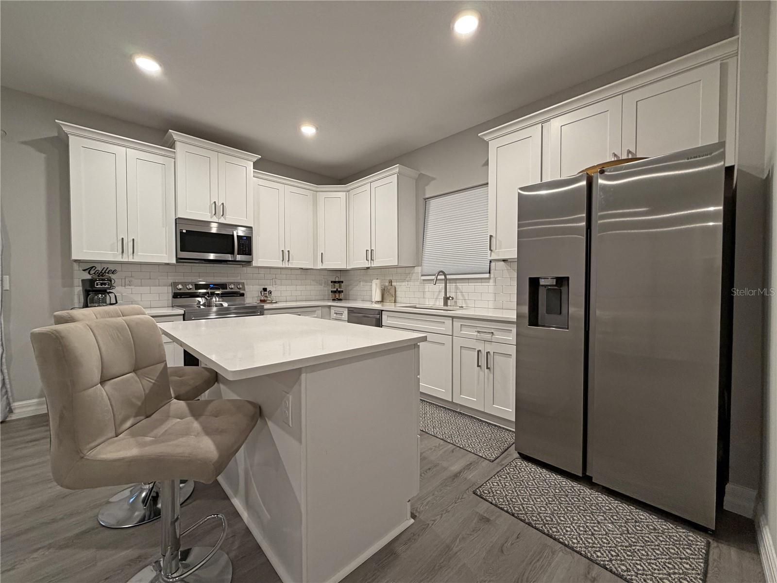 HIGHRIDGE ESTATES REP - Residential