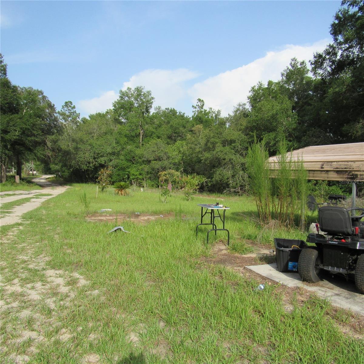 LAKE TROPICANA RANCHETTES - Residential