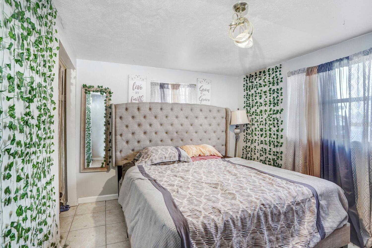 NORTHVIEW HILLS UNIT 5 - Residential