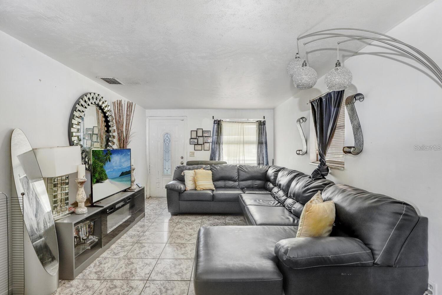 NORTHVIEW HILLS UNIT 5 - Residential