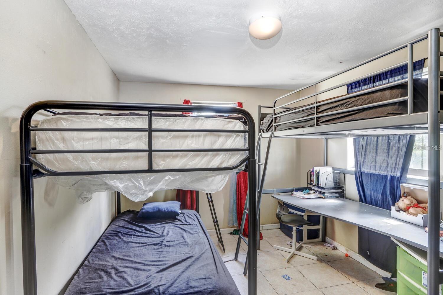 NORTHVIEW HILLS UNIT 5 - Residential