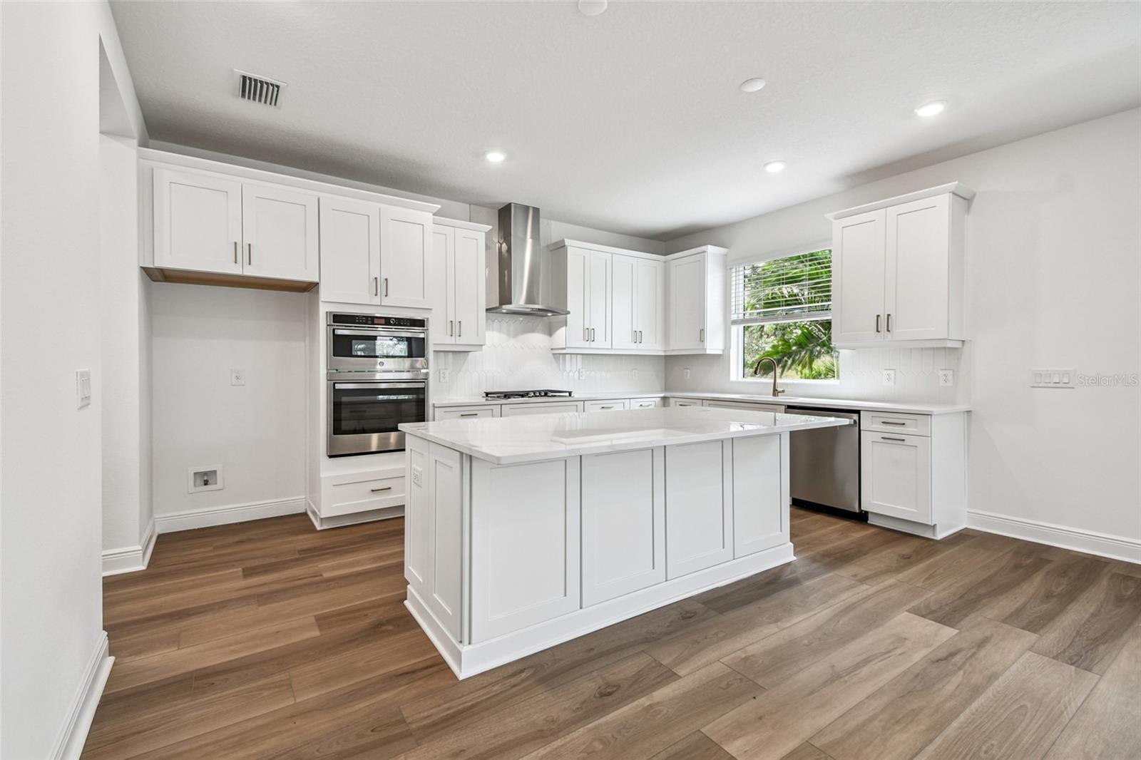 HAWKSTONE - Residential