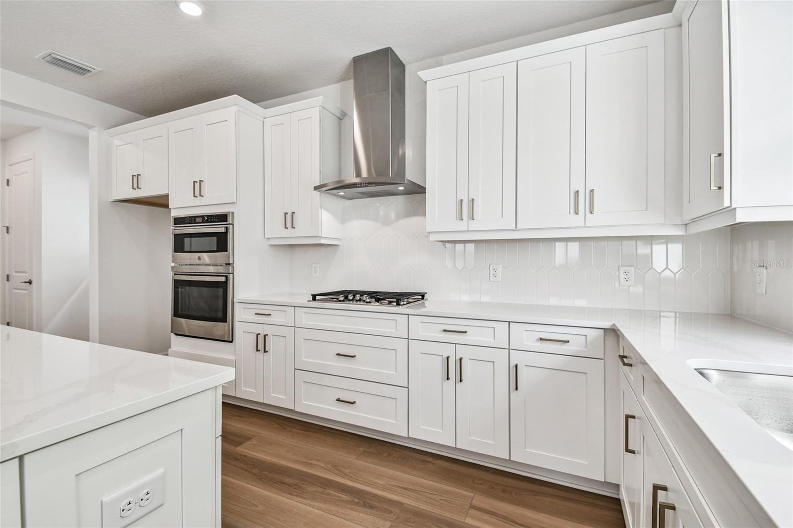 HAWKSTONE - Residential