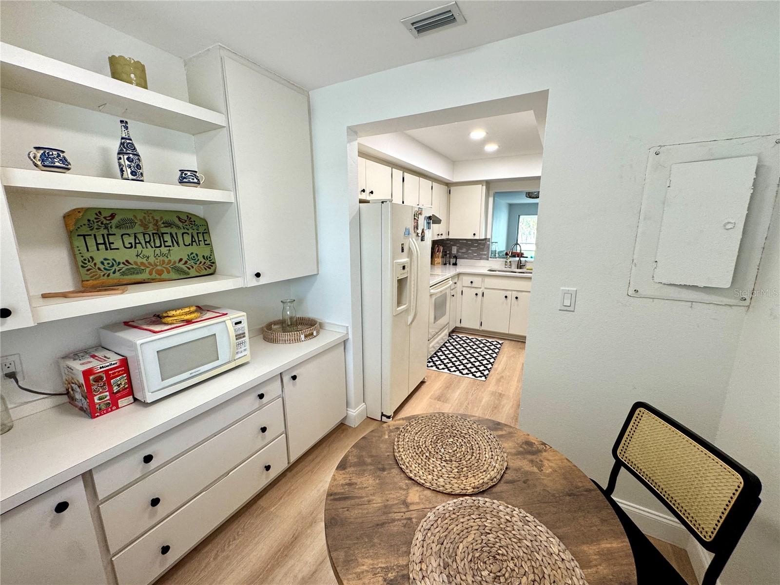 PALM-AIRE AT SARASOTA 10-C - Residential Lease