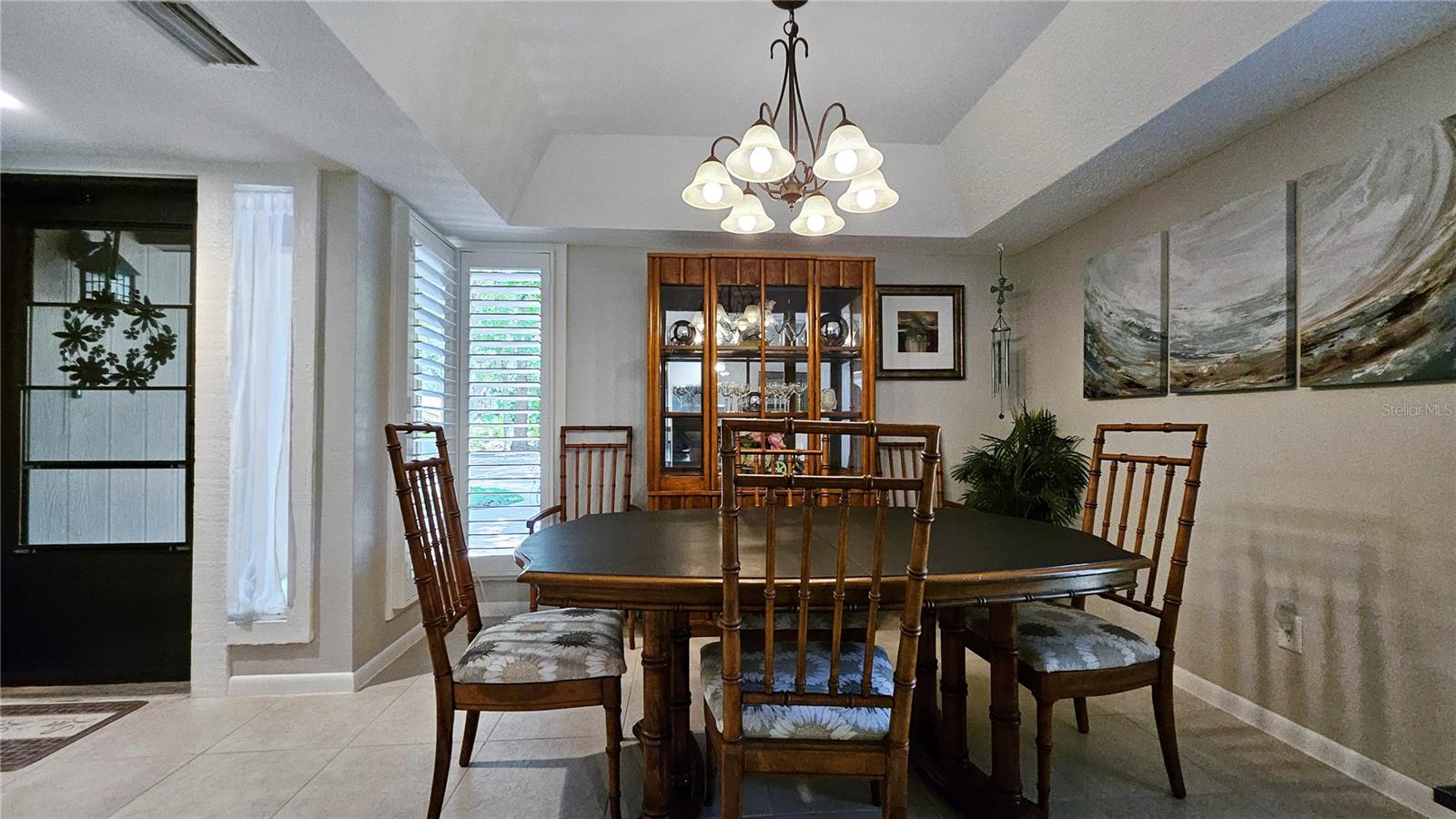 THE FAIRWAYS CONDO - Residential