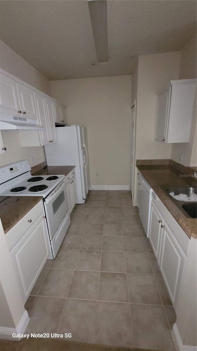 SOUTHERN PINES CONDO - Residential Lease