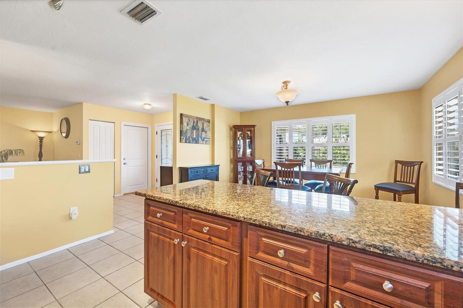COUNTRY MEADOWS - Residential