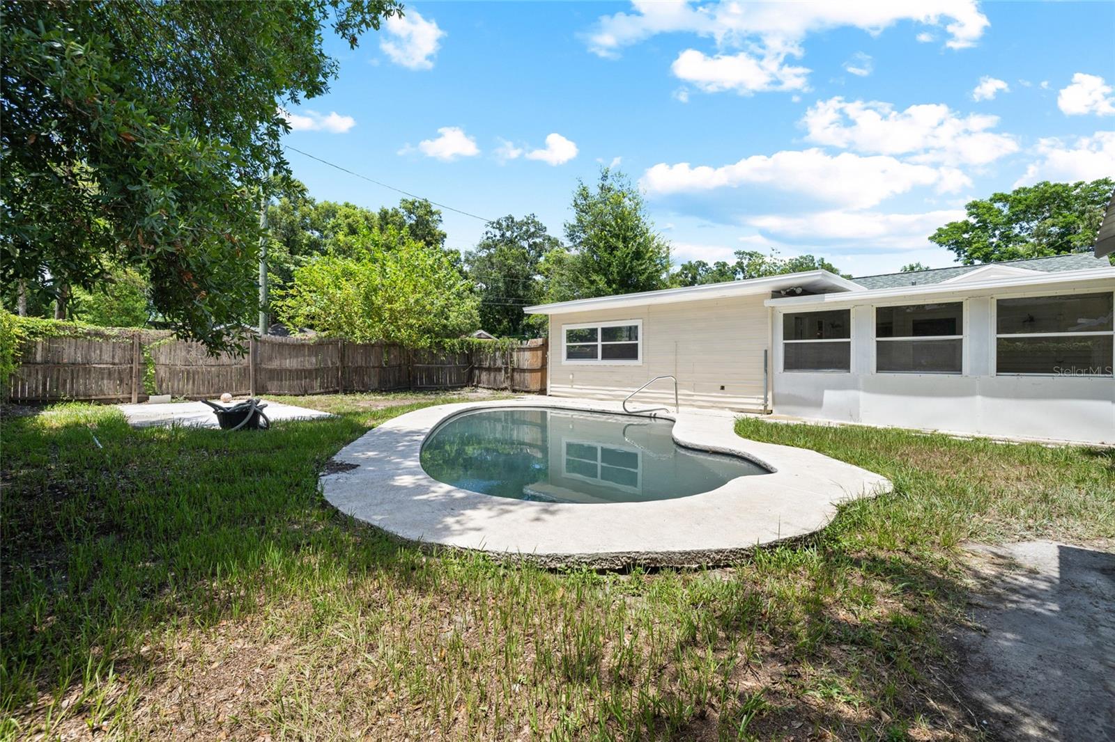 UNPLATTED - Residential