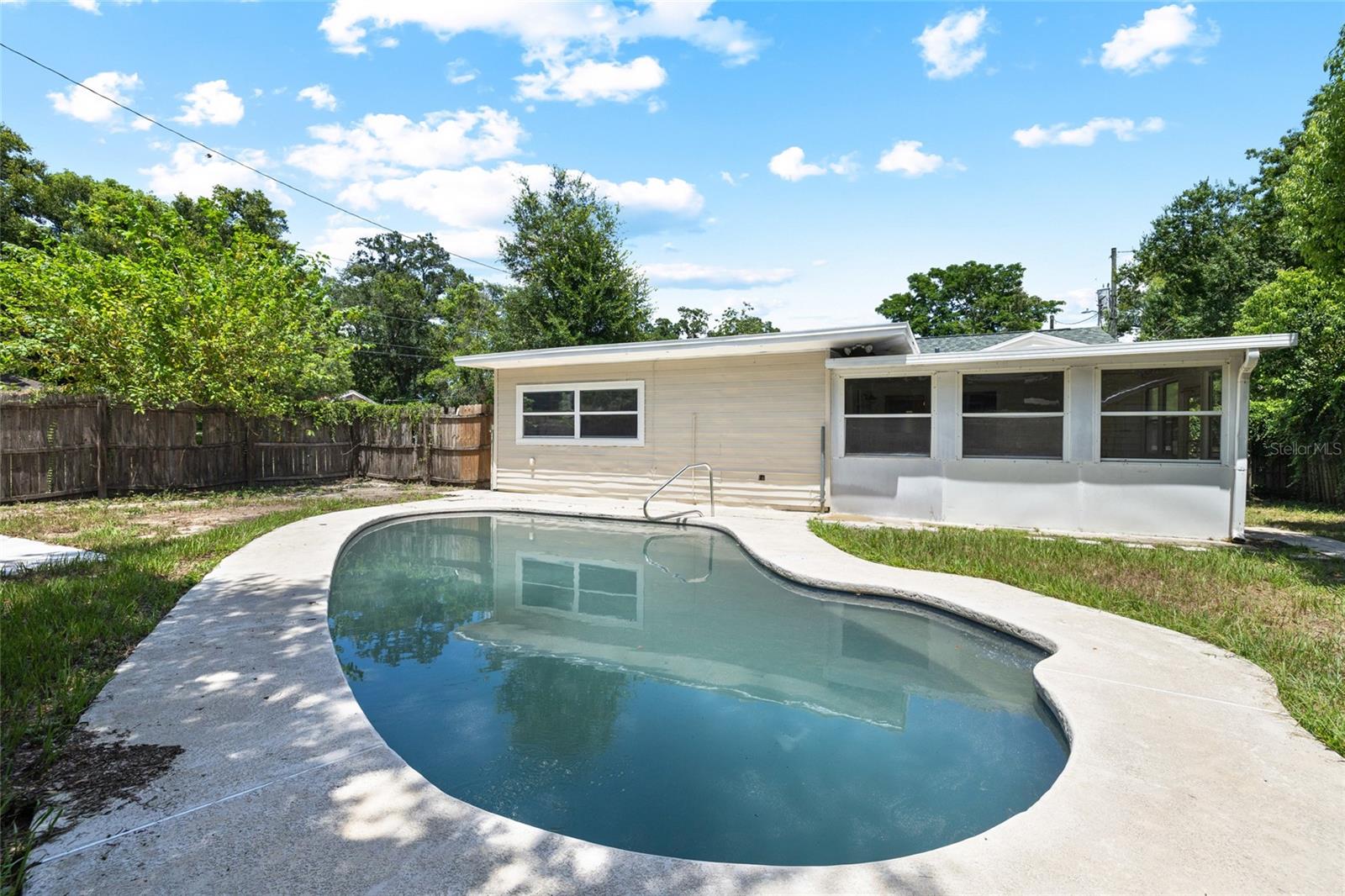 UNPLATTED - Residential