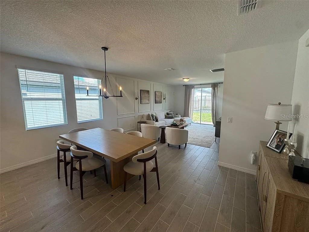 LAWSON DUNES SUB - Residential Lease