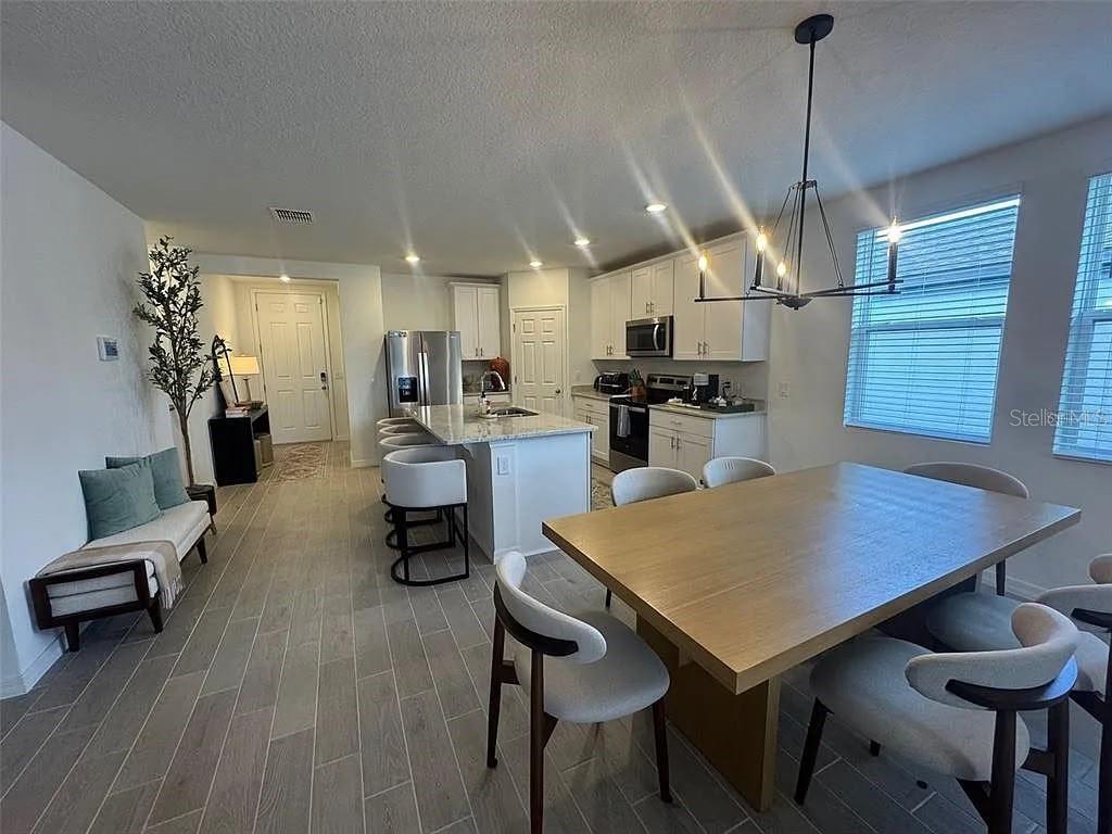 LAWSON DUNES SUB - Residential Lease
