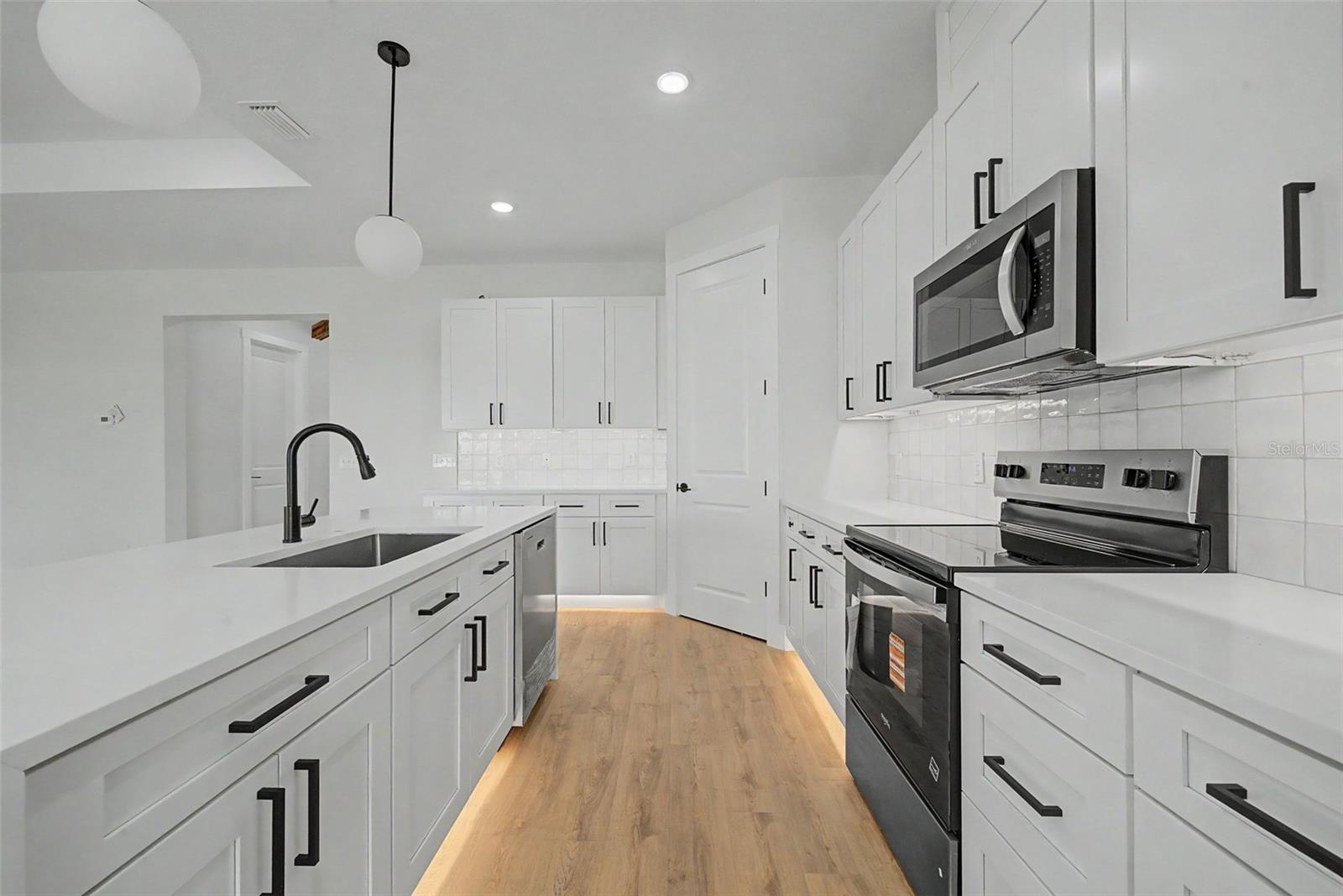 BLUE HERON GOLF & C C - Residential