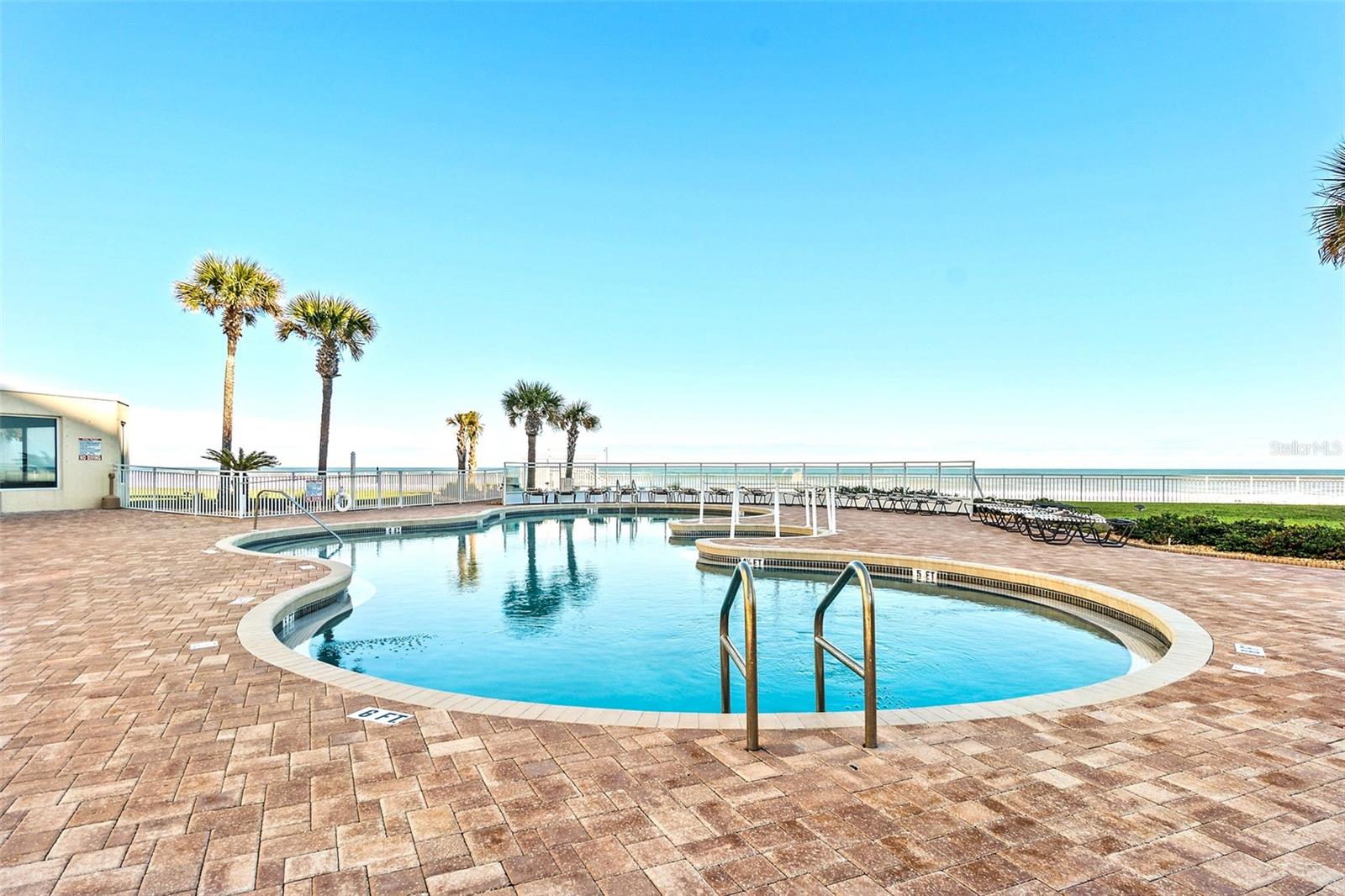 PENINSULA CONDO - Residential