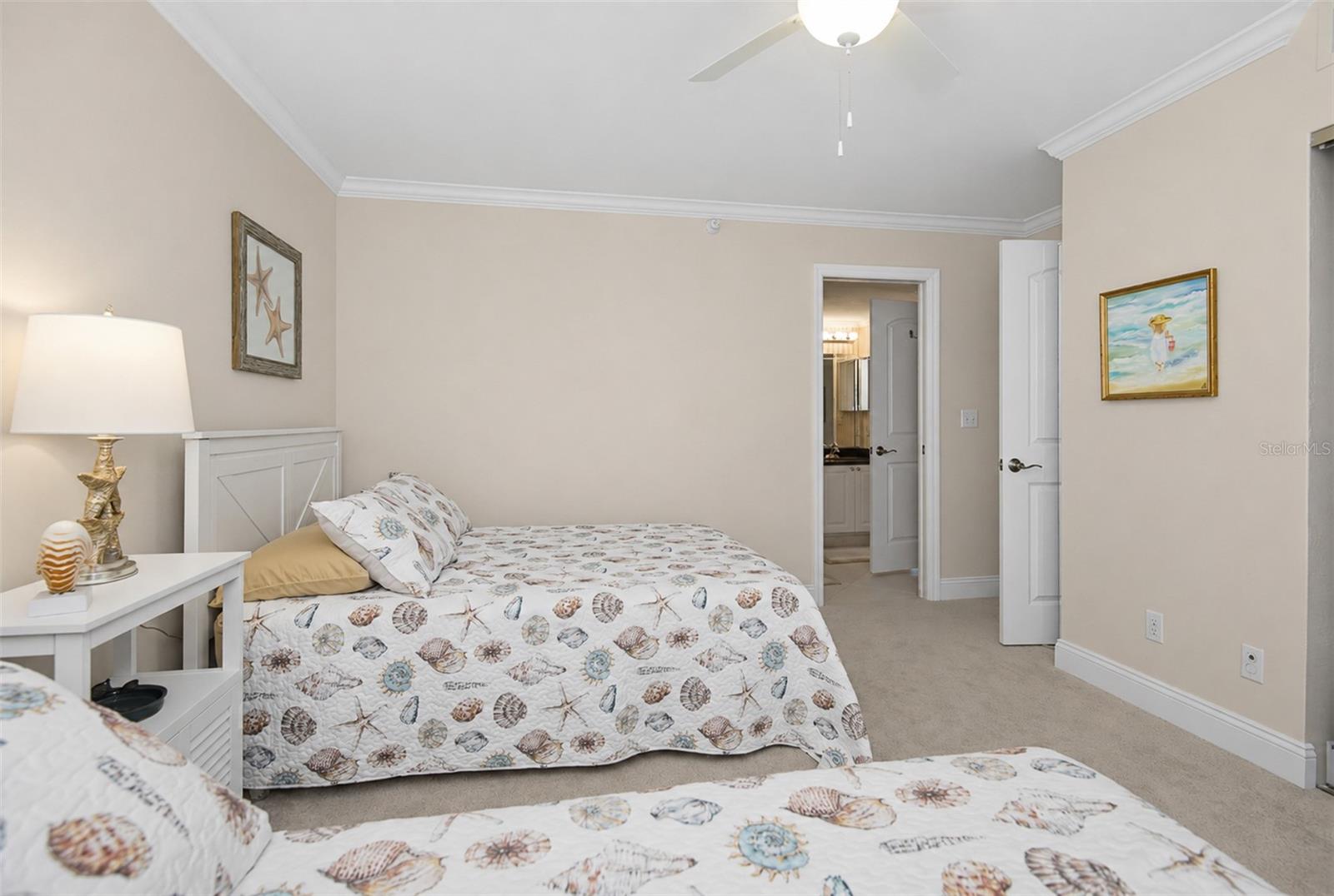 PENINSULA CONDO - Residential