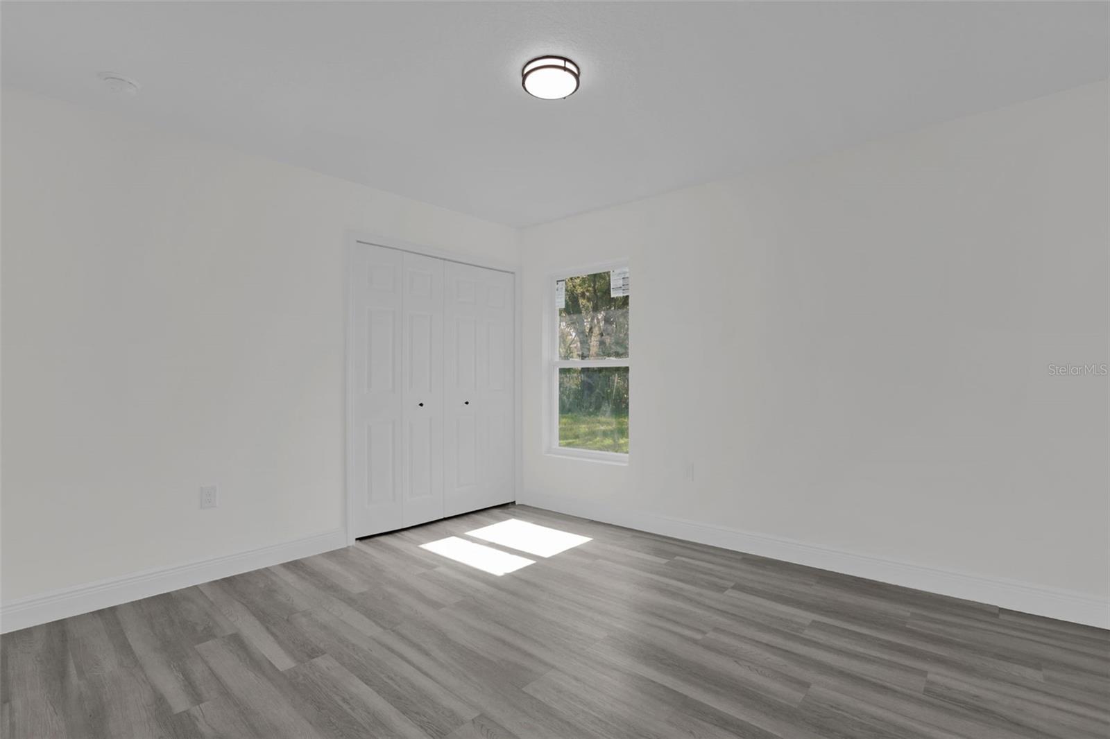 ELNORA SQUARE AMD - Residential