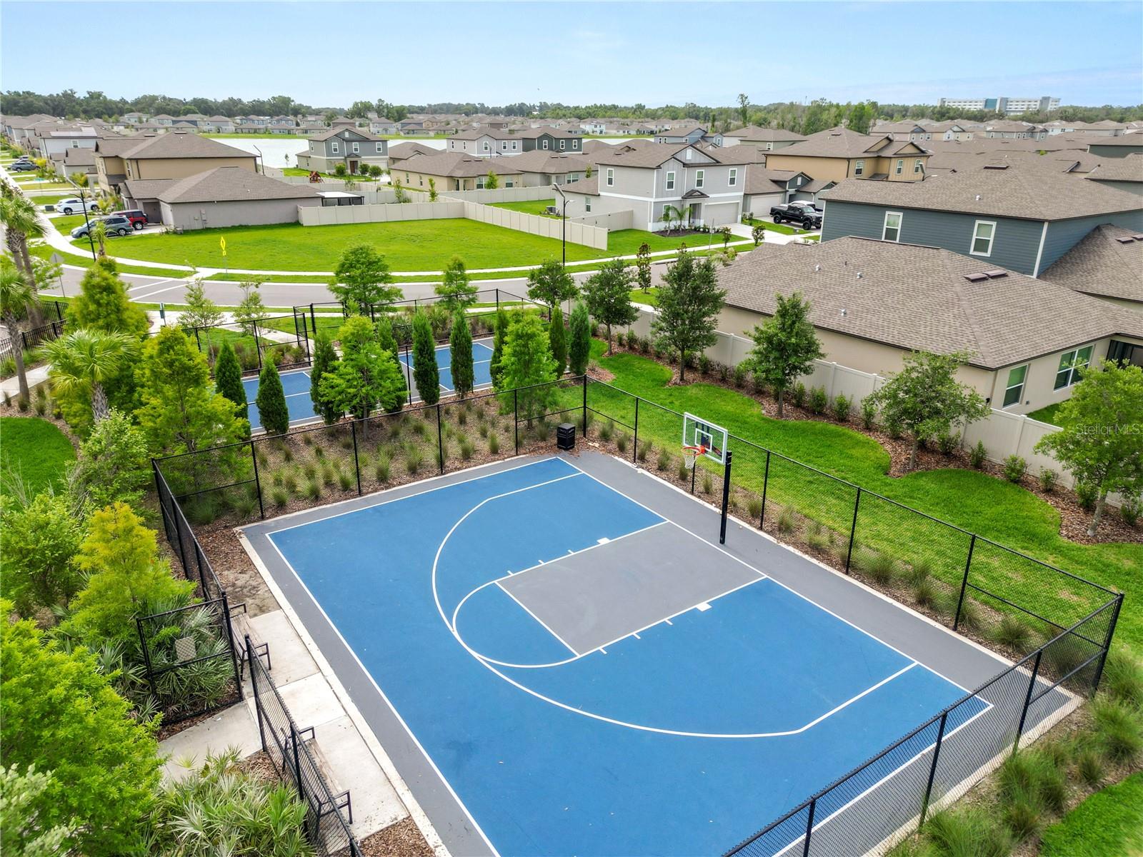 NORTH PARK ISLE PH 1B 1C & 1D - Residential