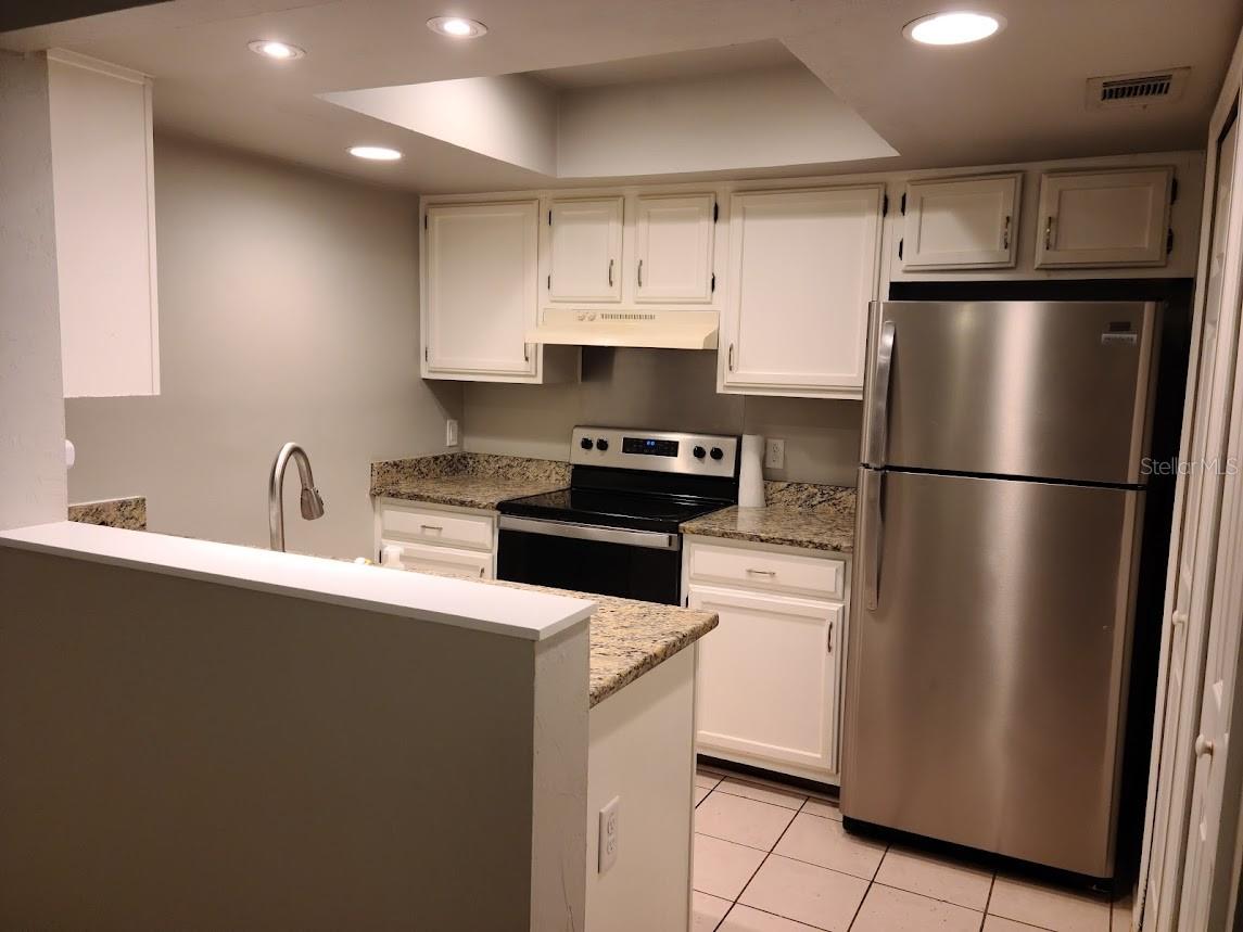 ROCKWOOD VILLAS - Residential