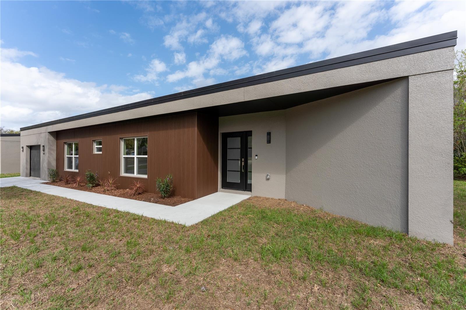 LOT 34 WOLFERS LAKE VIEW TERRACE PB 10 PG 66 - Residential