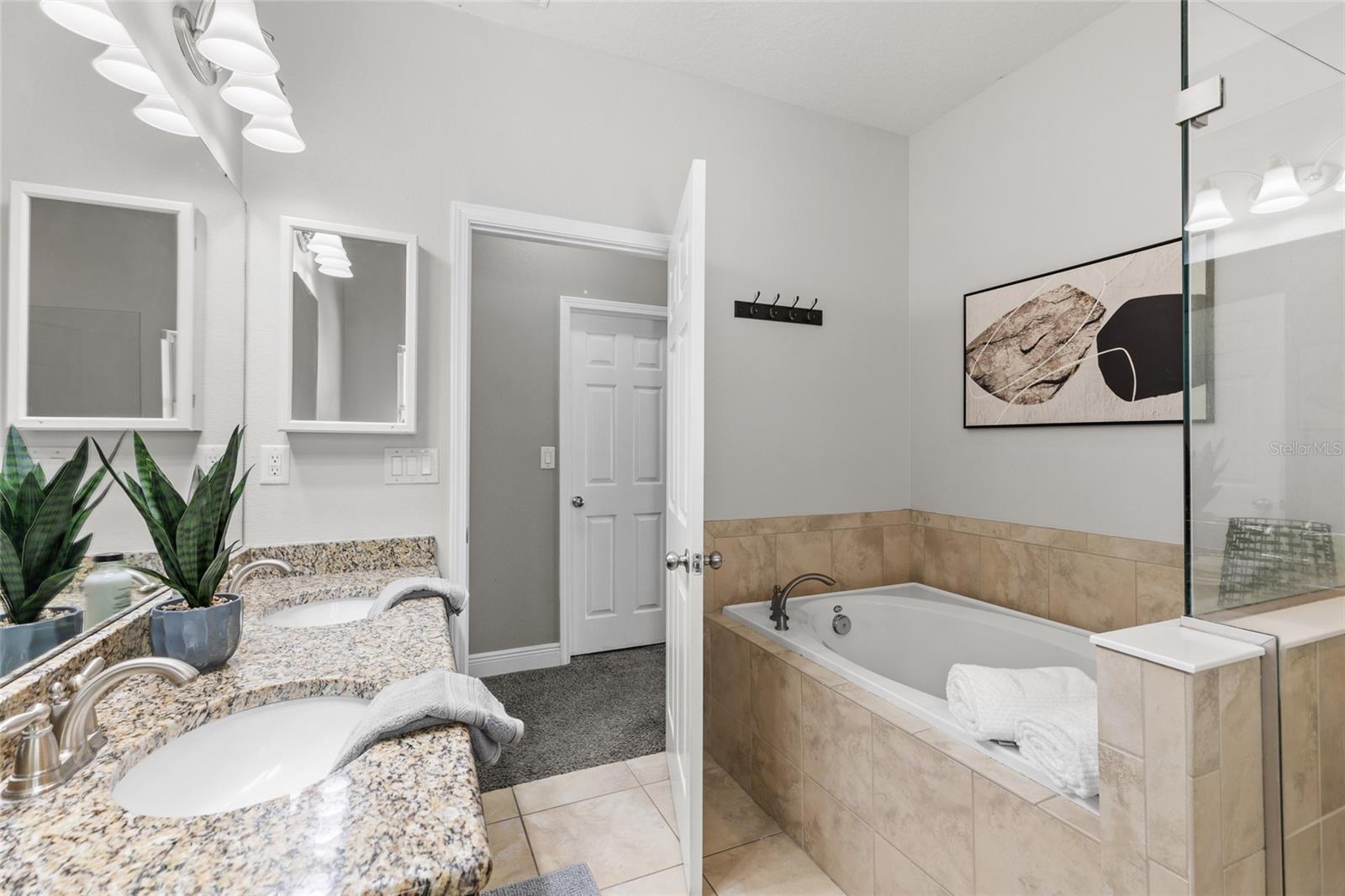 STONEBRIER - Residential