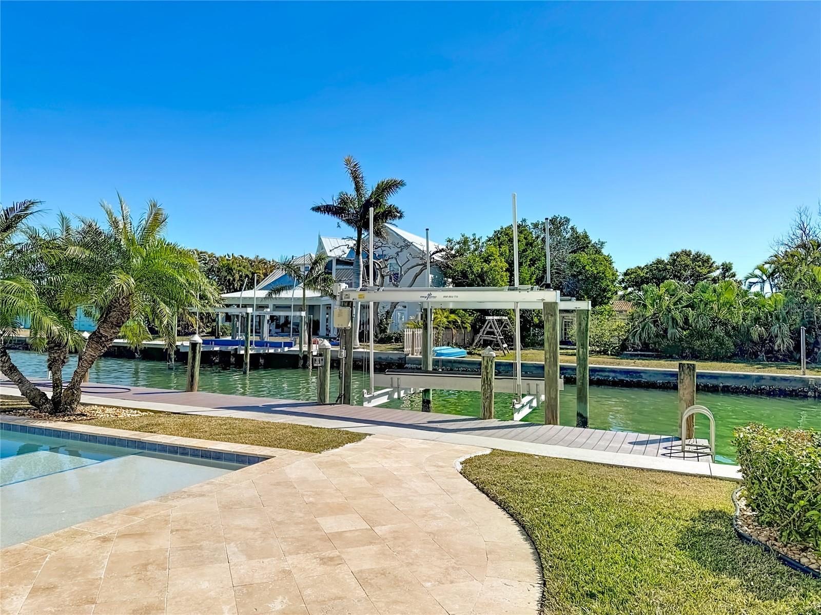 HOLMES BEACH 31ST UNIT AMD - Residential