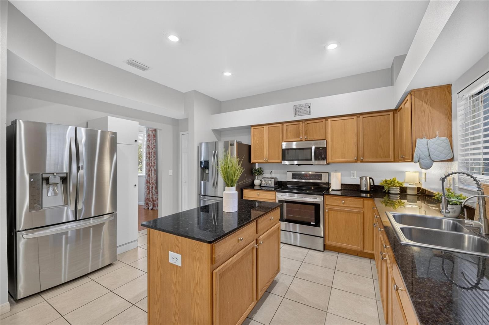 SUMMERFIELD VILLAGE 1 TR 11 - Residential