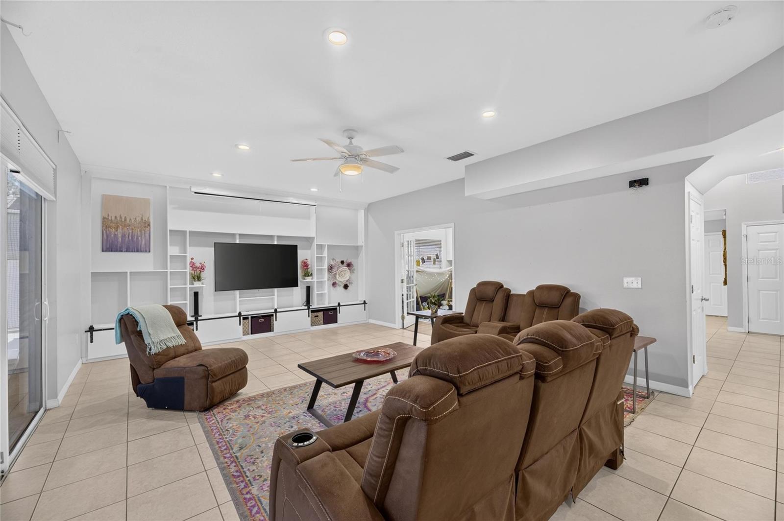 SUMMERFIELD VILLAGE 1 TR 11 - Residential