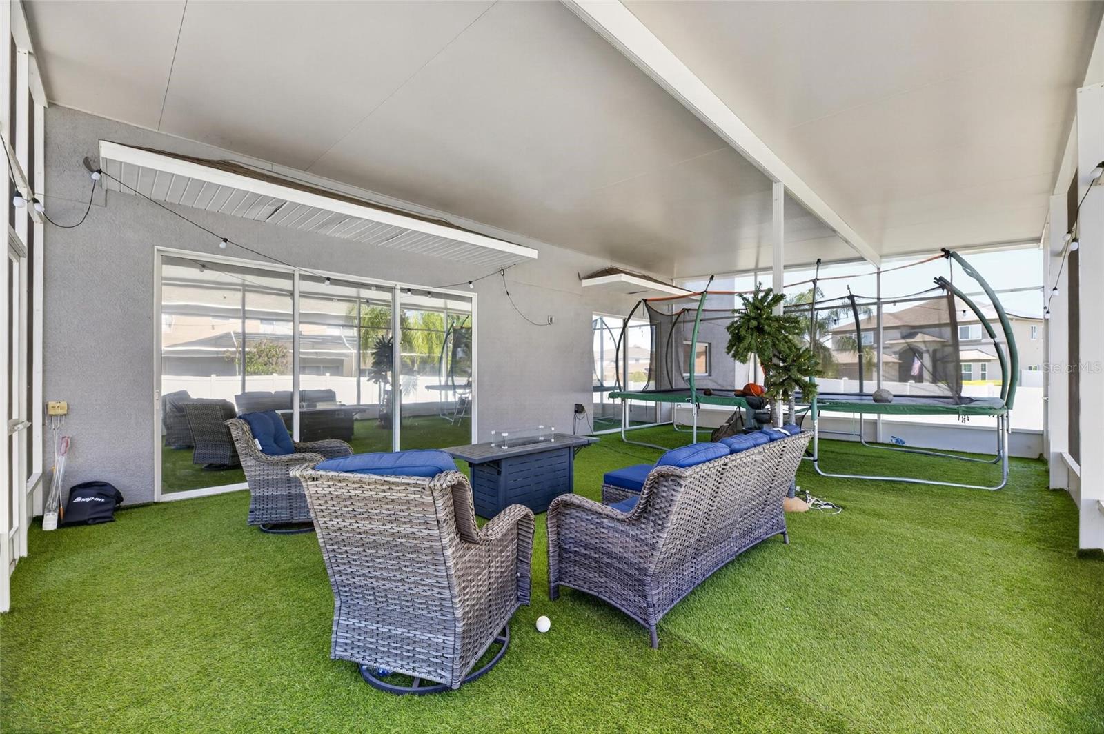 SUMMERFIELD VILLAGE 1 TR 11 - Residential