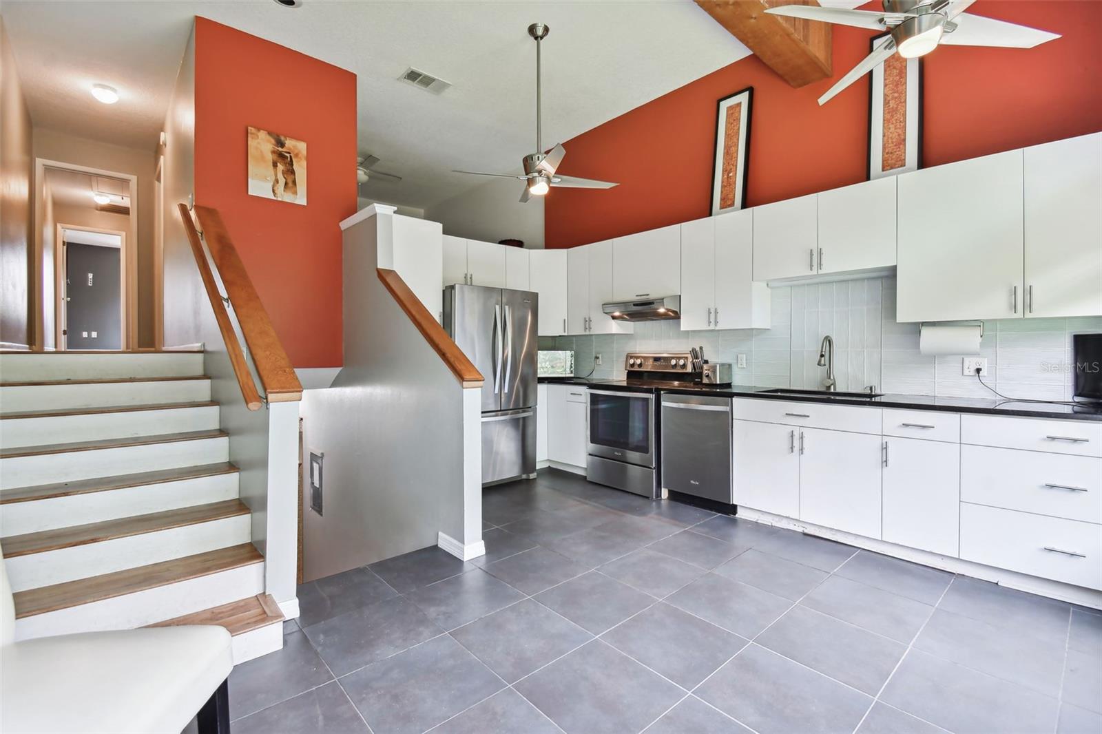 PARADISE LAKES RESORT CONDO - Residential