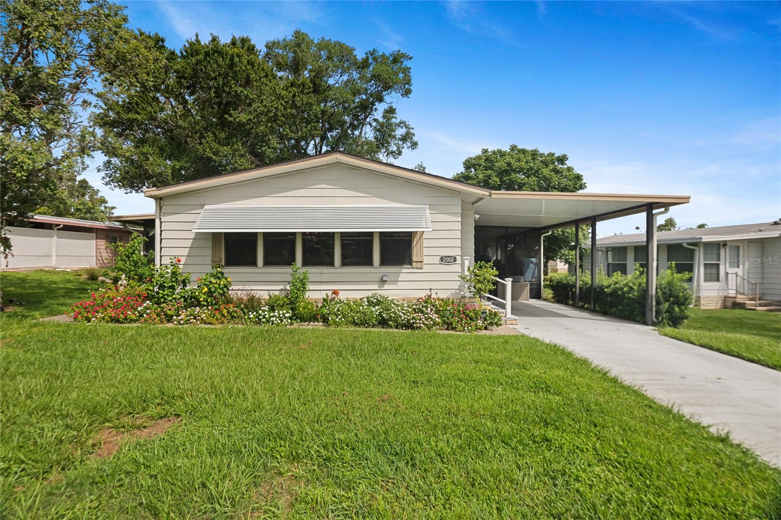 BANBURY VILLAGE CONDO - Residential