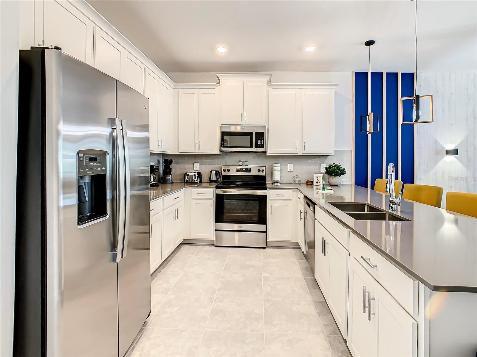 CHAMPIONSGATE CONDO 4 PH 29 - Residential
