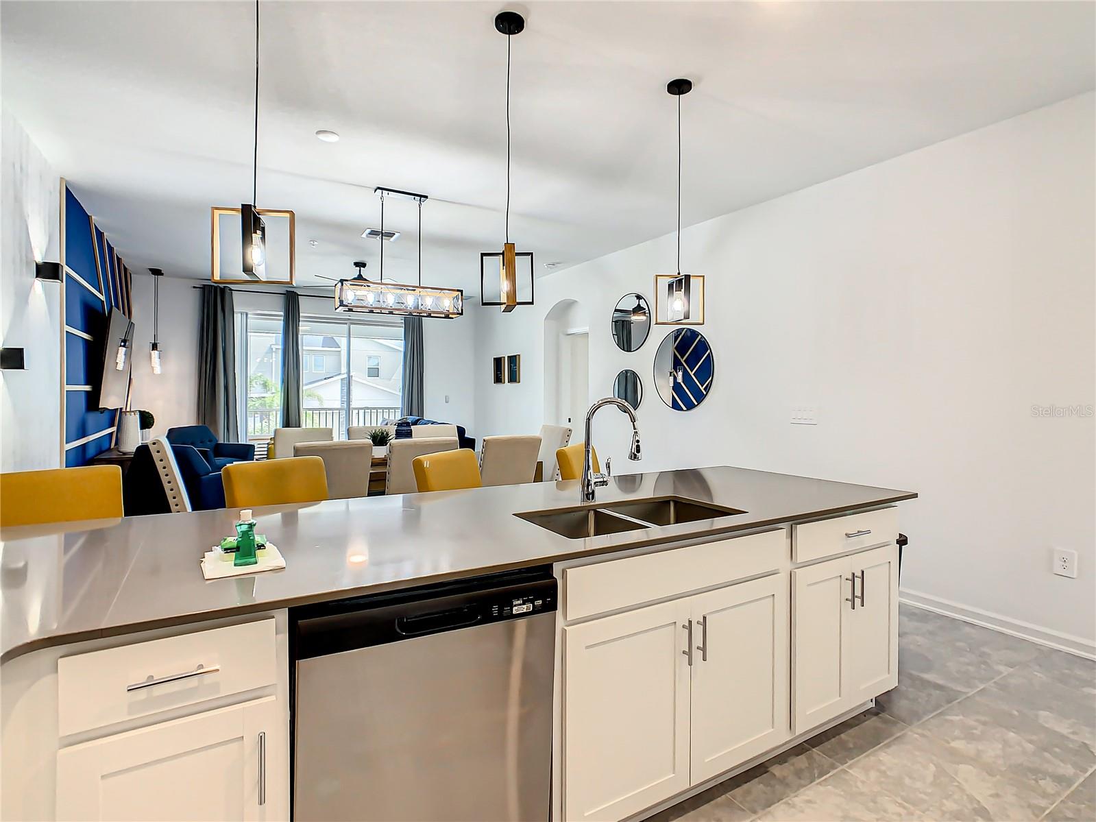CHAMPIONSGATE CONDO 4 PH 29 - Residential