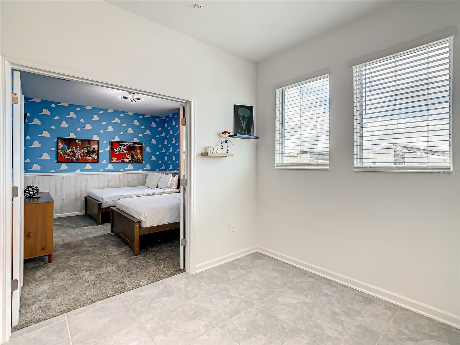 CHAMPIONSGATE CONDO 4 PH 29 - Residential