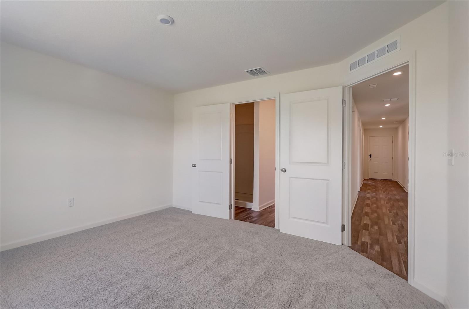 LAKEWOOD PARK - Residential