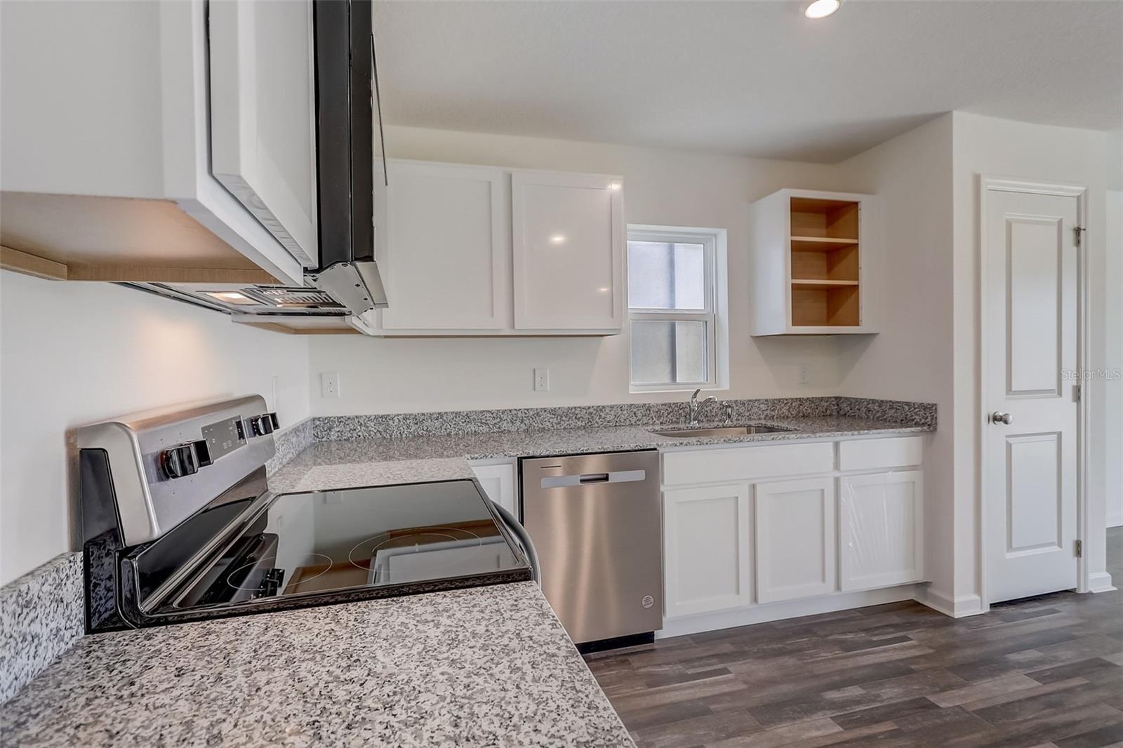 LAKEWOOD PARK - Residential