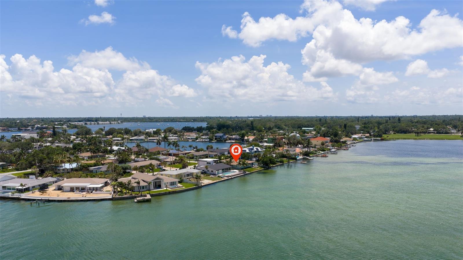 TROPICAL SHORES - Residential