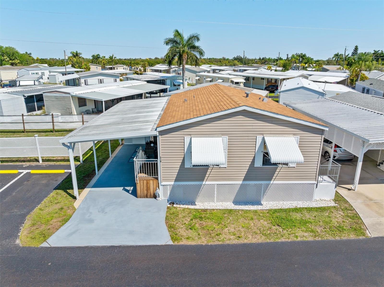 LAZY LAGOON UN 51B - Residential