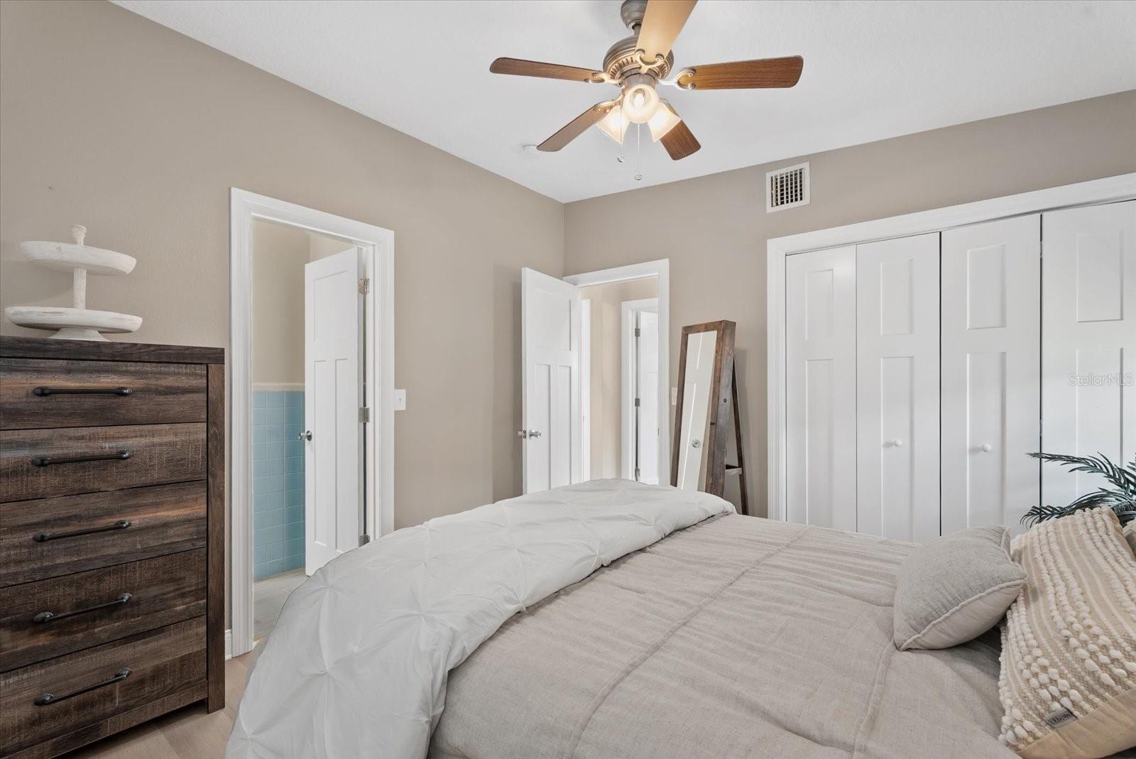 ALFORD & VOWELLS - Residential