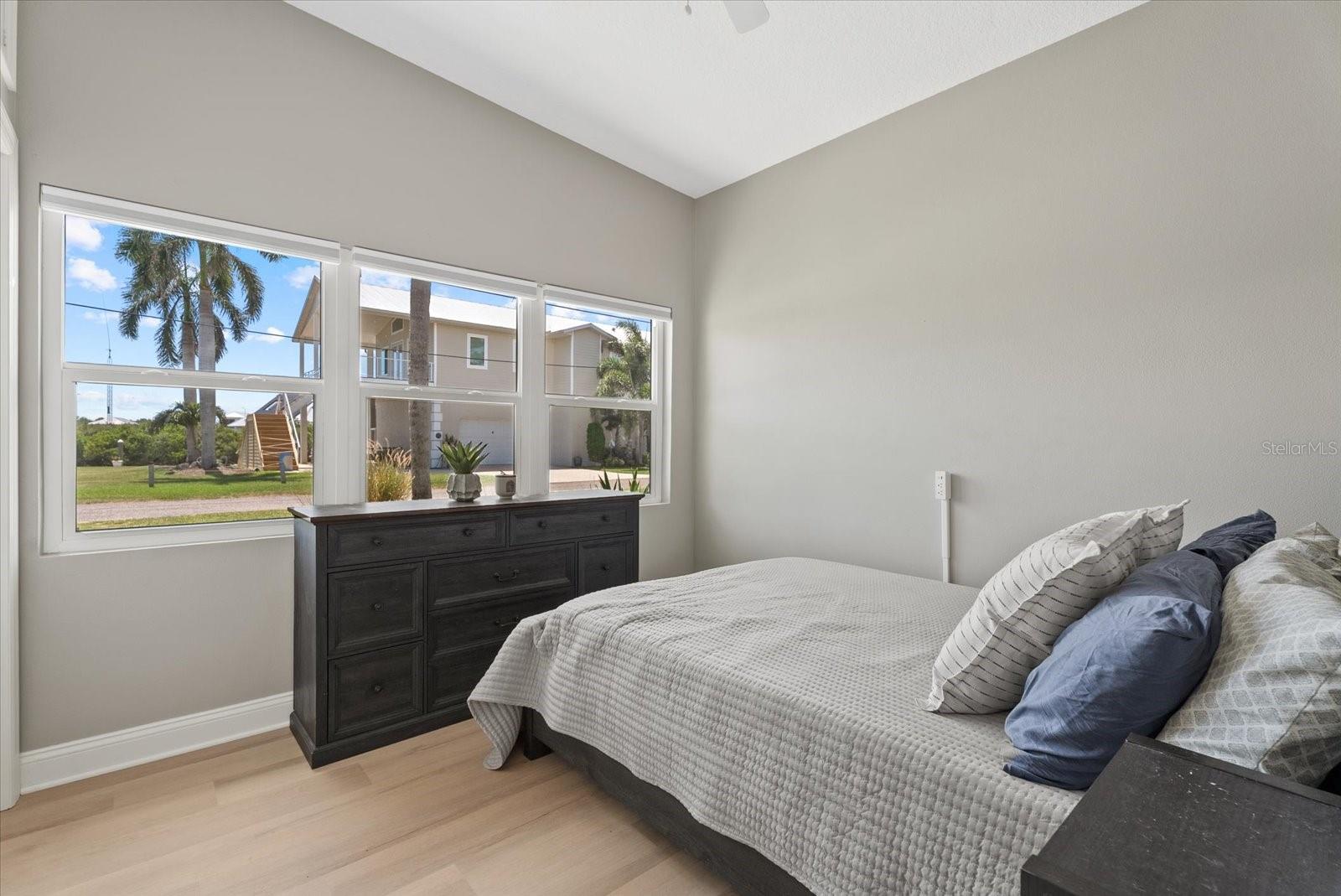 ALFORD & VOWELLS - Residential