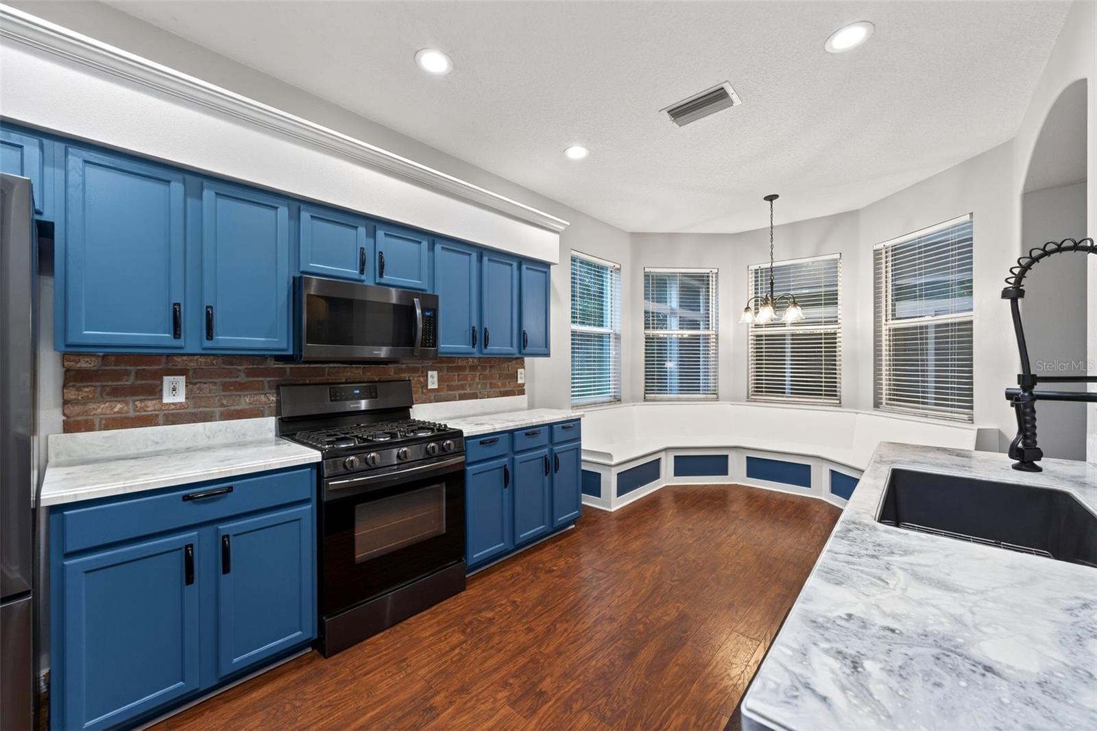 CARLYLE AT VILLAGES OF PALM-AIRE - Residential