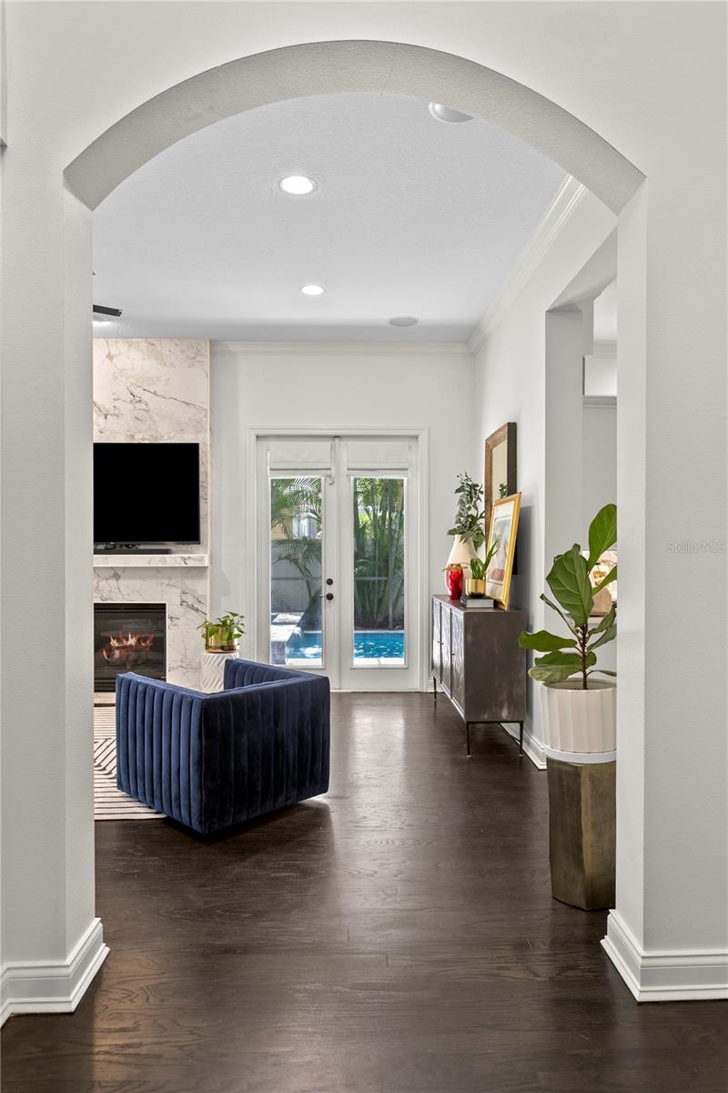 HALES A B - Residential
