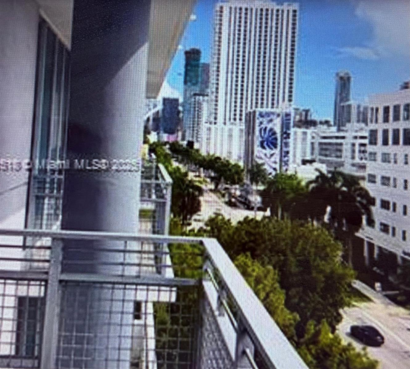 CITY 24 CONDO - Residential