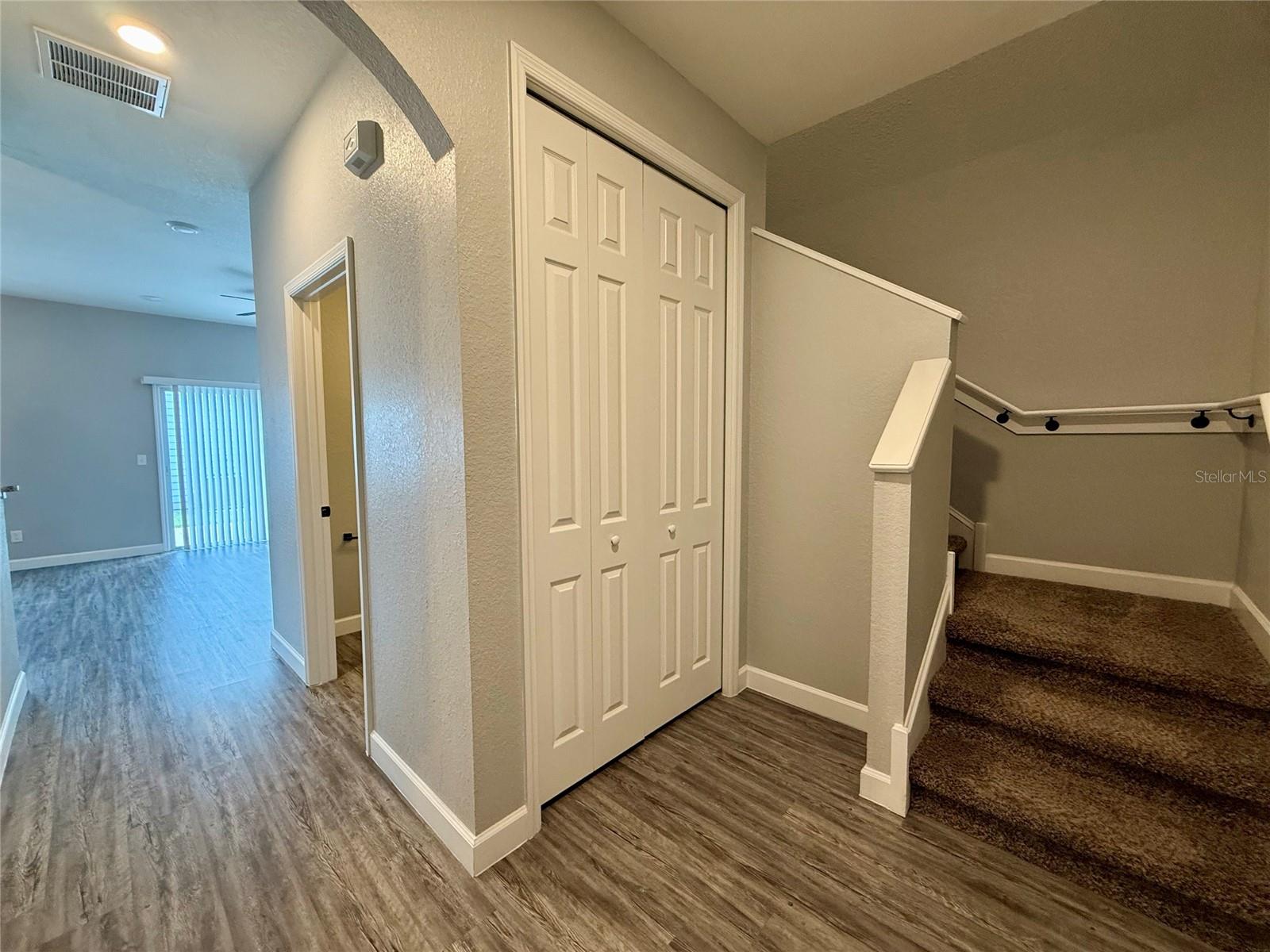 BOUNT & WHITLEDGE SUB - Residential Lease