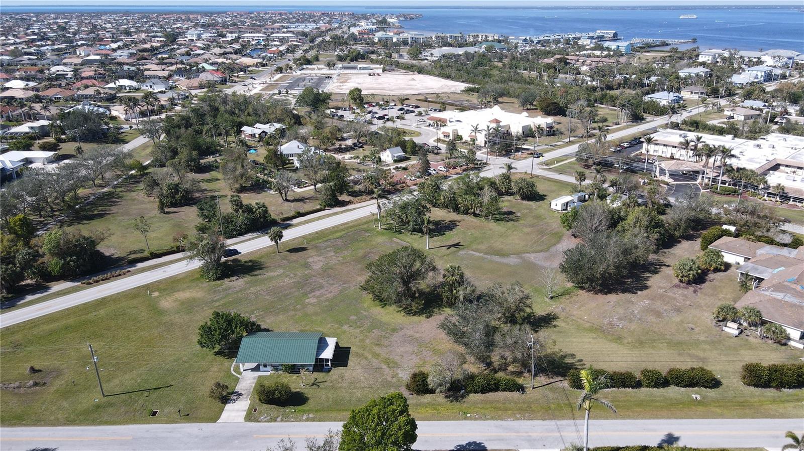 PUNTA GORDA - Land