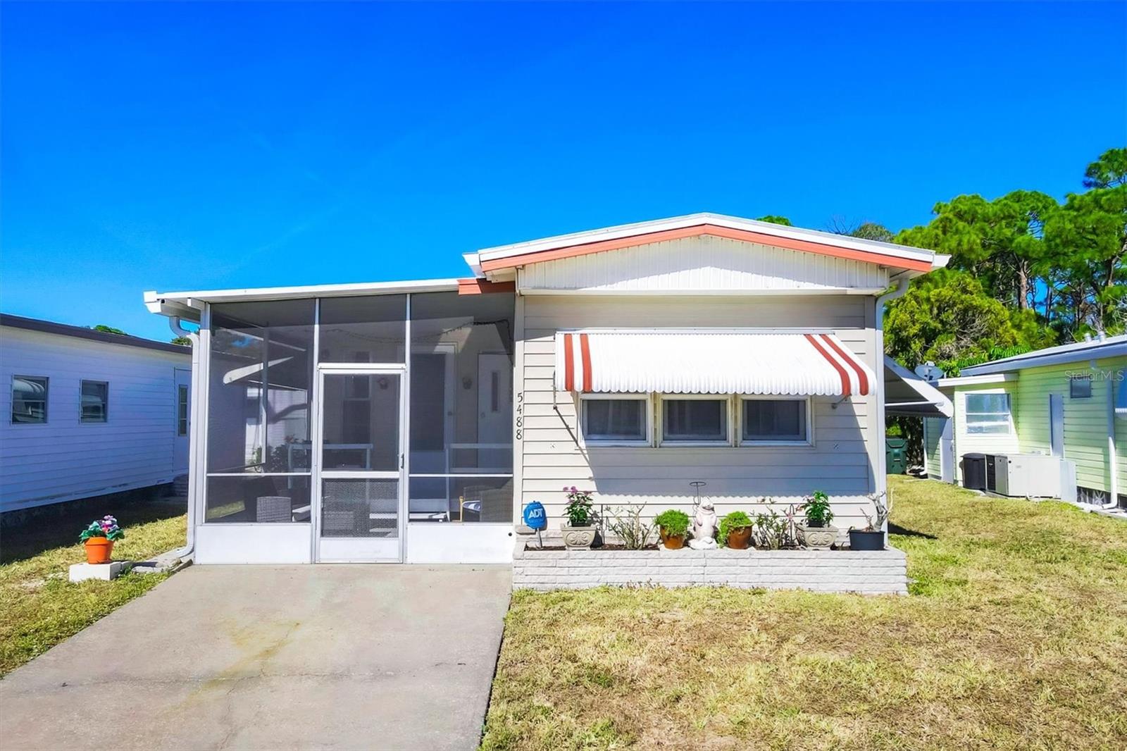 HOLIDAY PARK - Residential