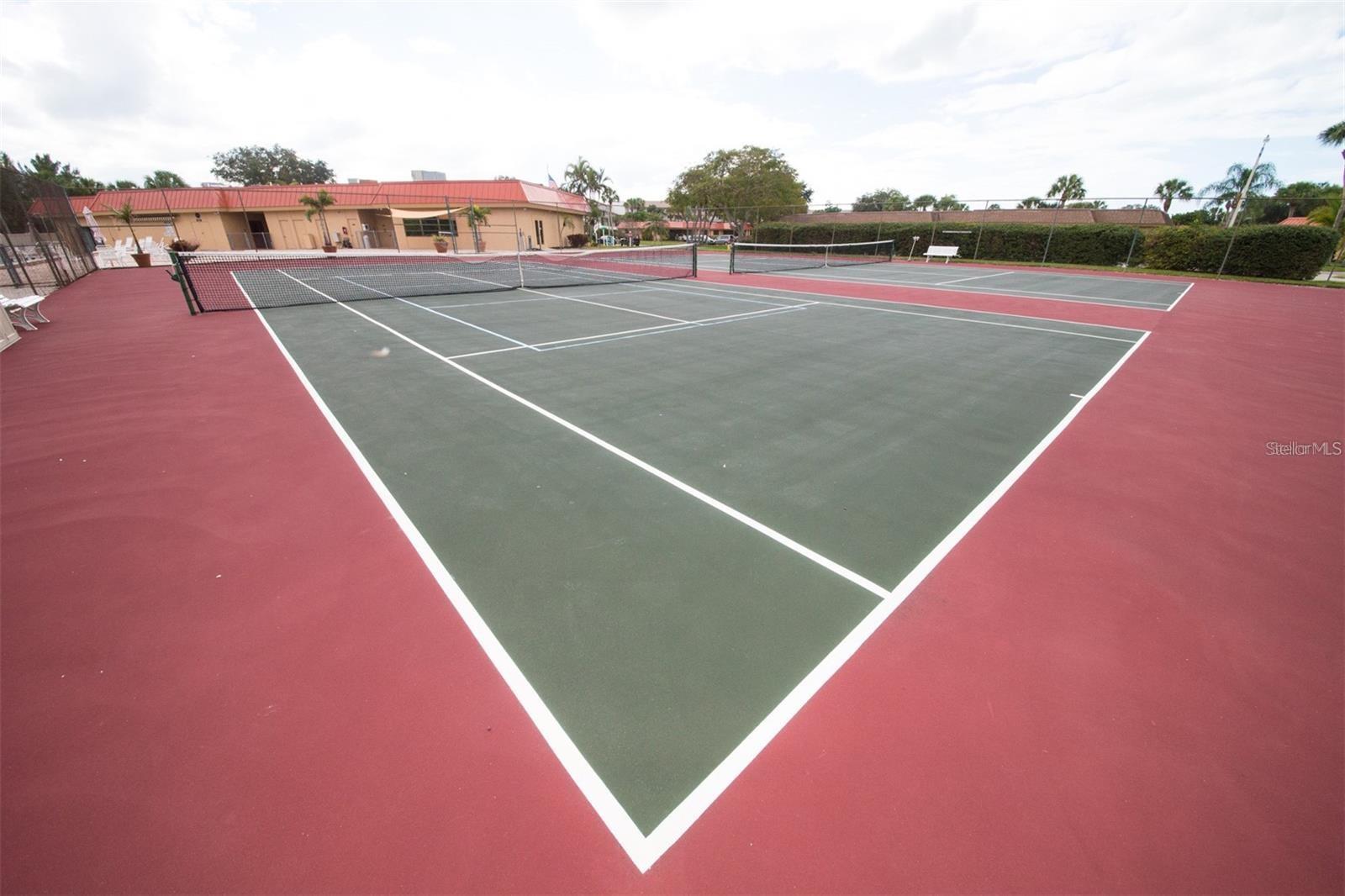 PALMA SOLA HARBOUR SEC 4 - Residential