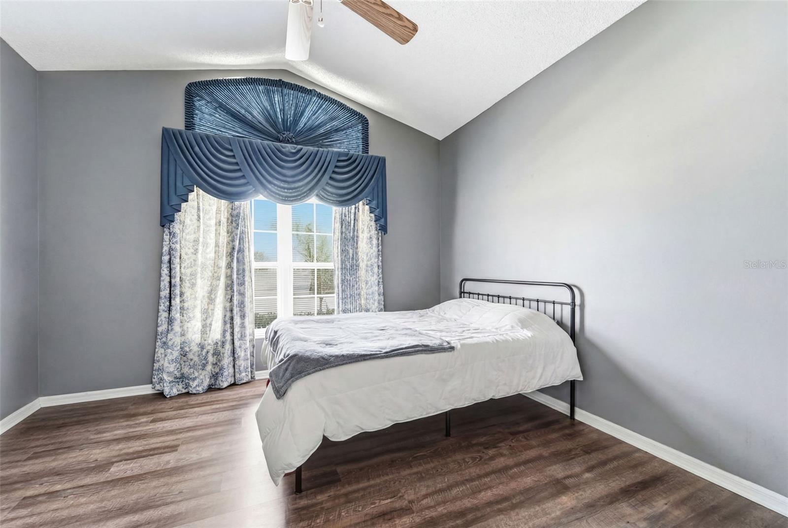 SUNCREST VILLAS PH 02 - Residential