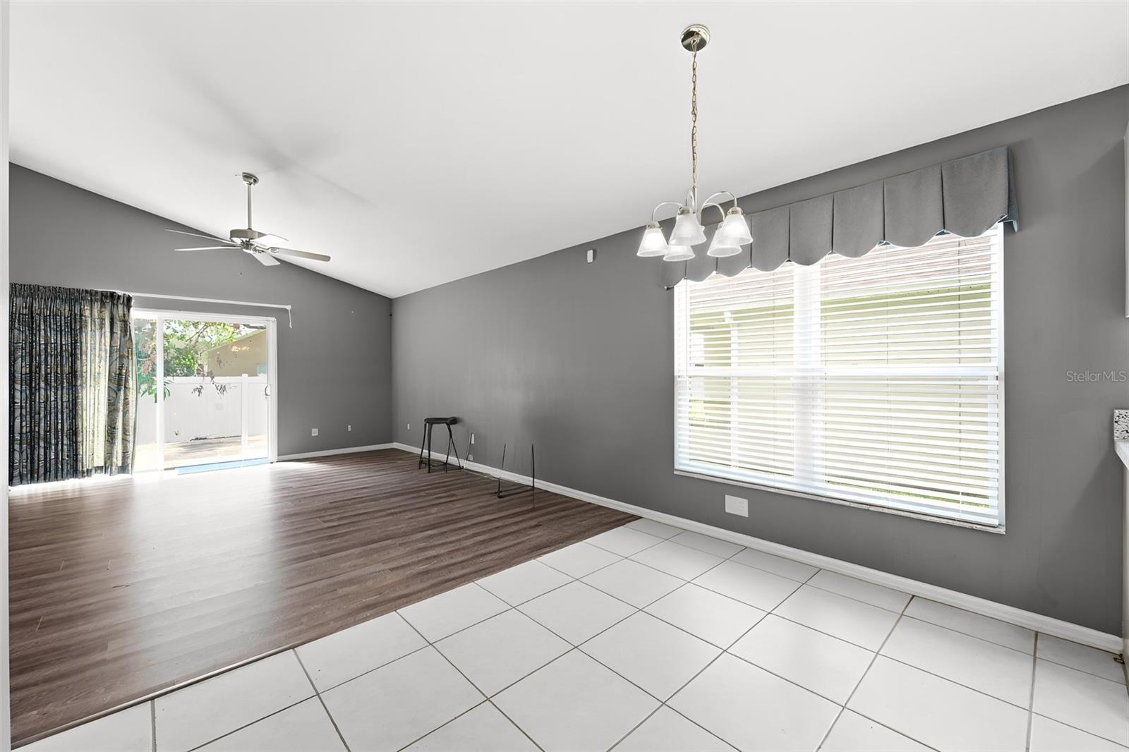 SUNCREST VILLAS PH 02 - Residential